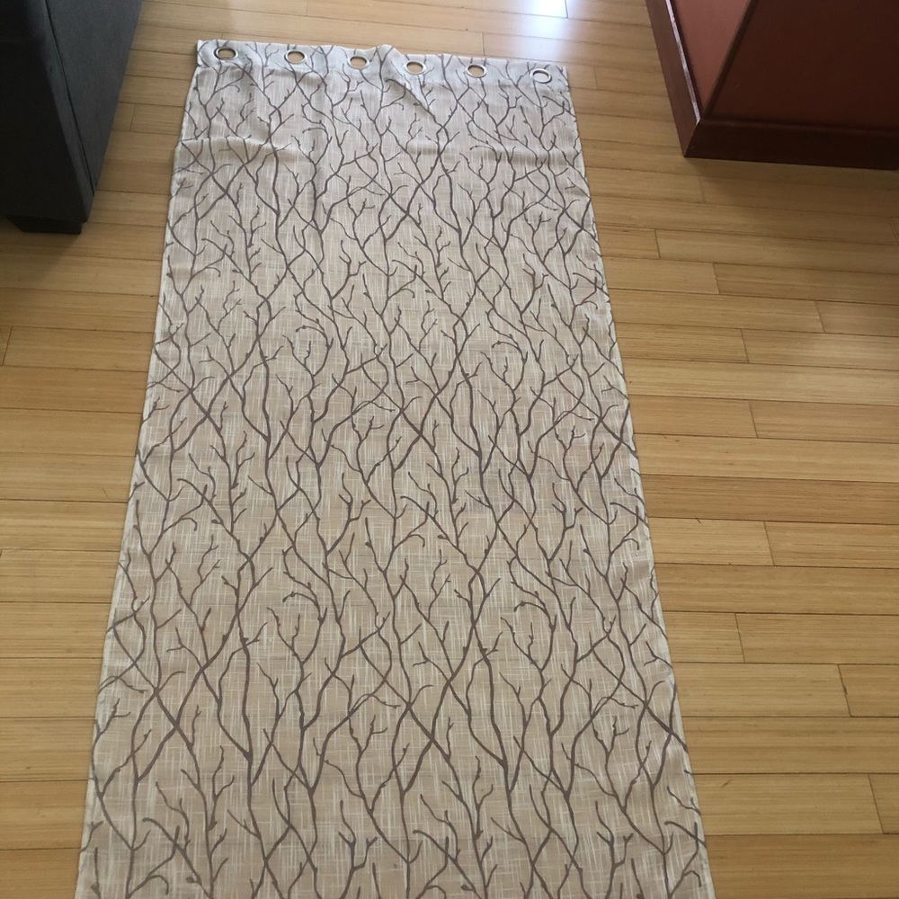 Decorative curtains (set of 2)